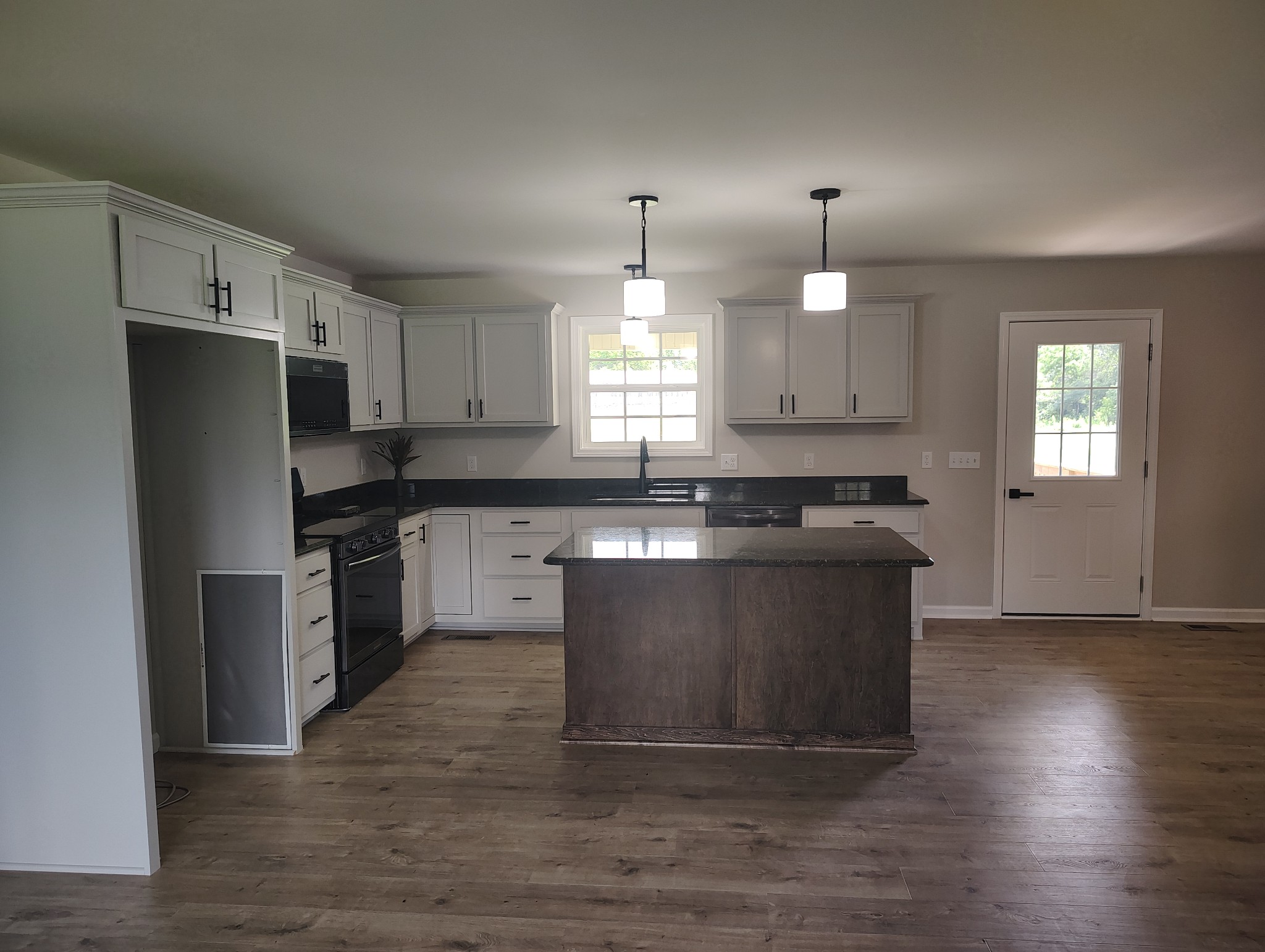1198 Shiloh Road Lafayette, TN 37083 - Photo 7 of 20