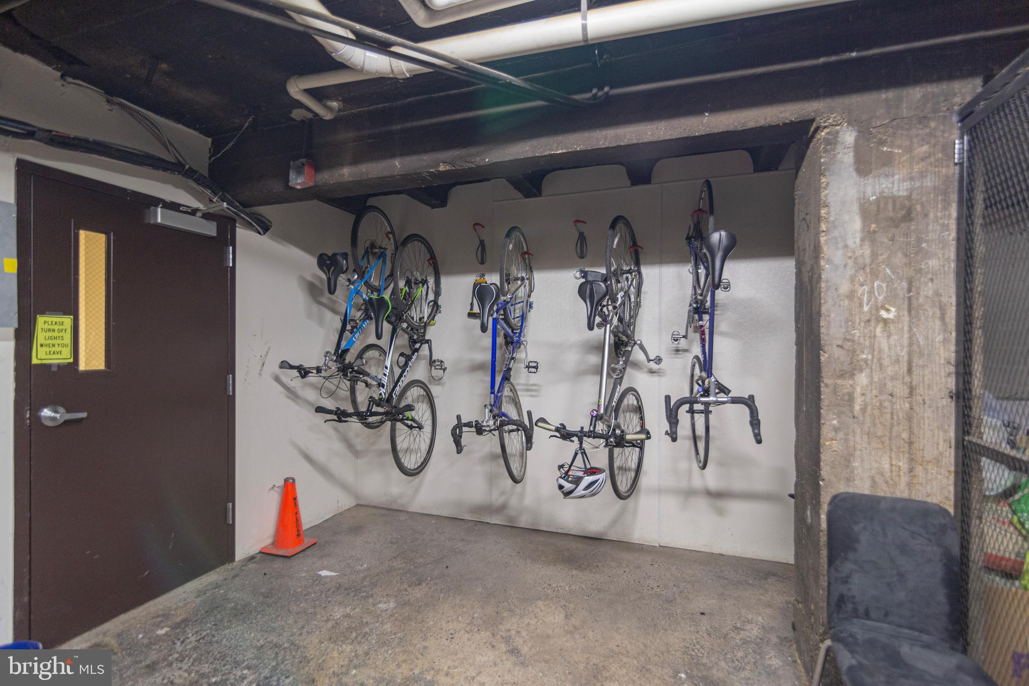 1910 Kalorama Road Northwest, Unit 307 Washington, DC 20009 - Photo 17 of 19