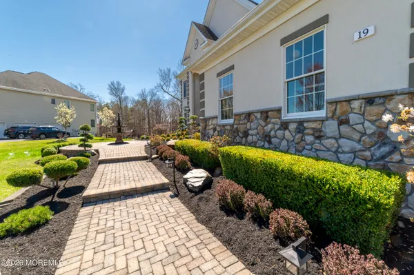 $1,100,000 | 19 Lakeside Drive, Jackson, NJ 08527