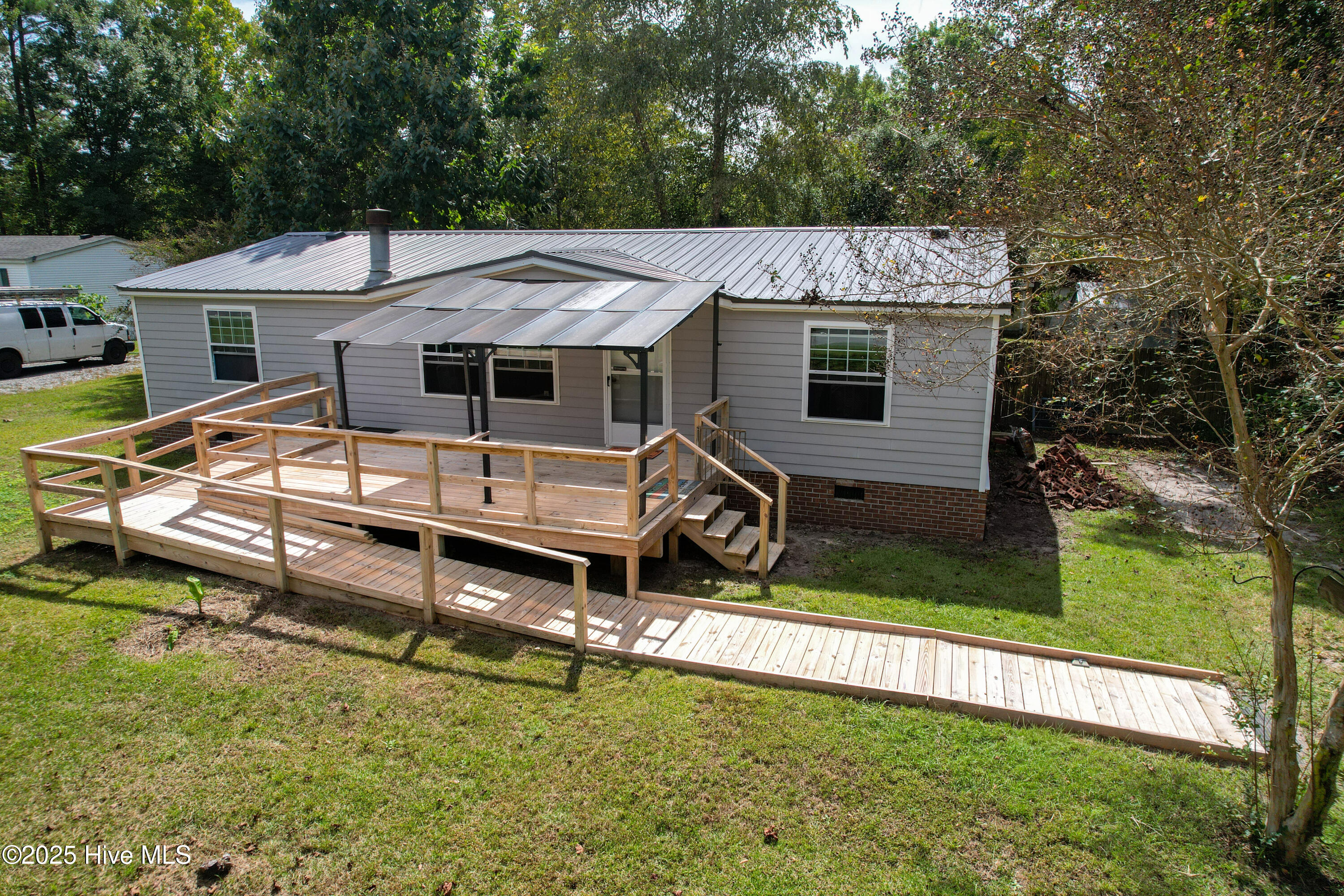 133 Remington Road Rocky Point, NC 28457 - Photo 2 of 25 133 Remington--3