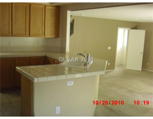 1665 Rugged Ravine Court Las Vegas, NV 89183 - Photo 5 of 14 Kitchen.