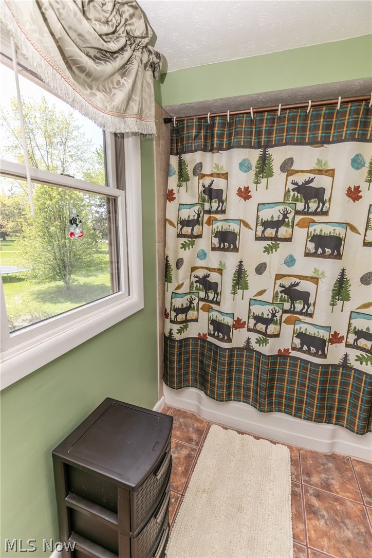 2875 Hamlin Road Medina, OH 44256 - Photo 23 of 35