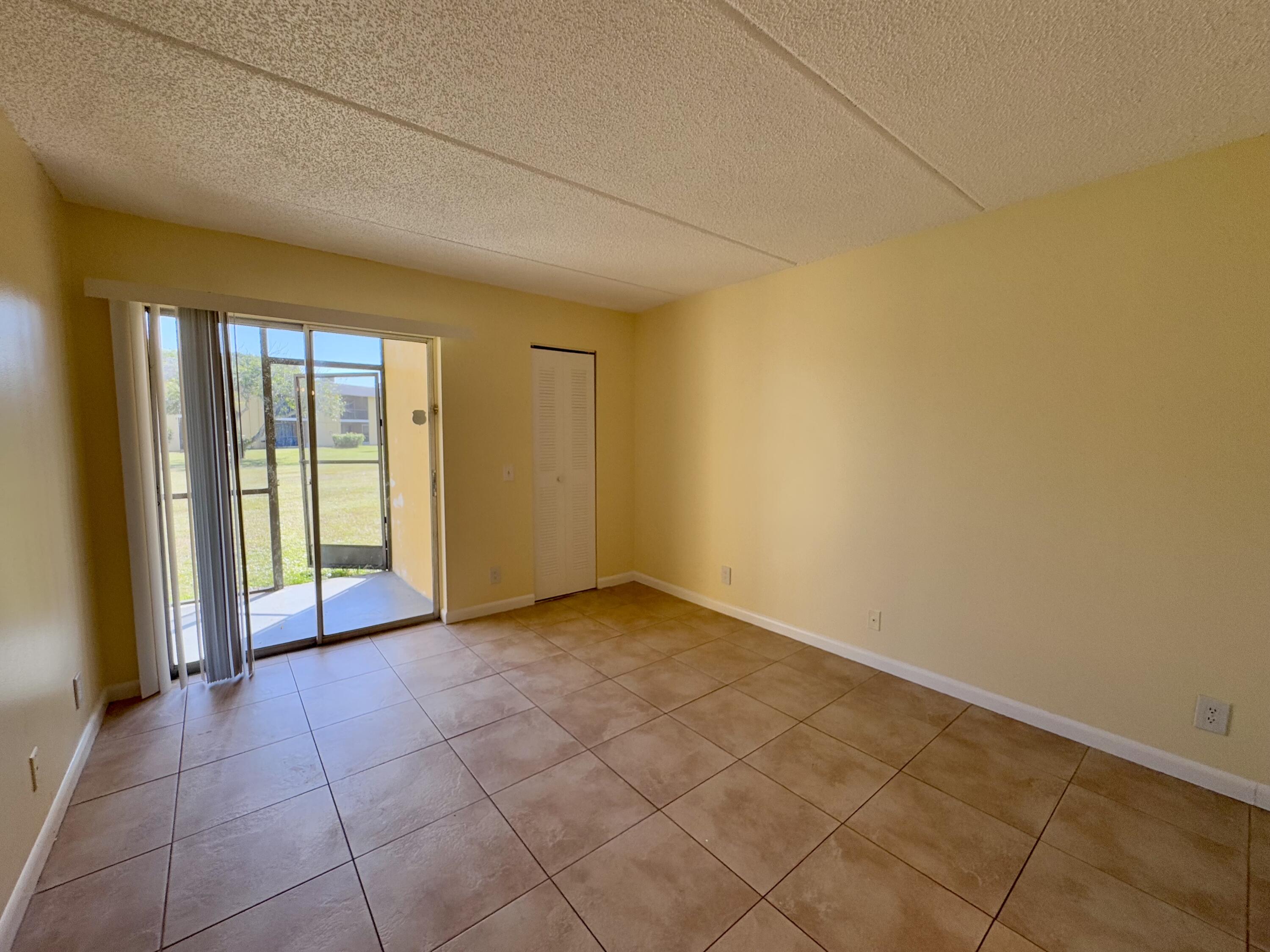 710 Meadows Circle Boynton Beach, FL 33436 - Photo 17 of 31 IMG_7296