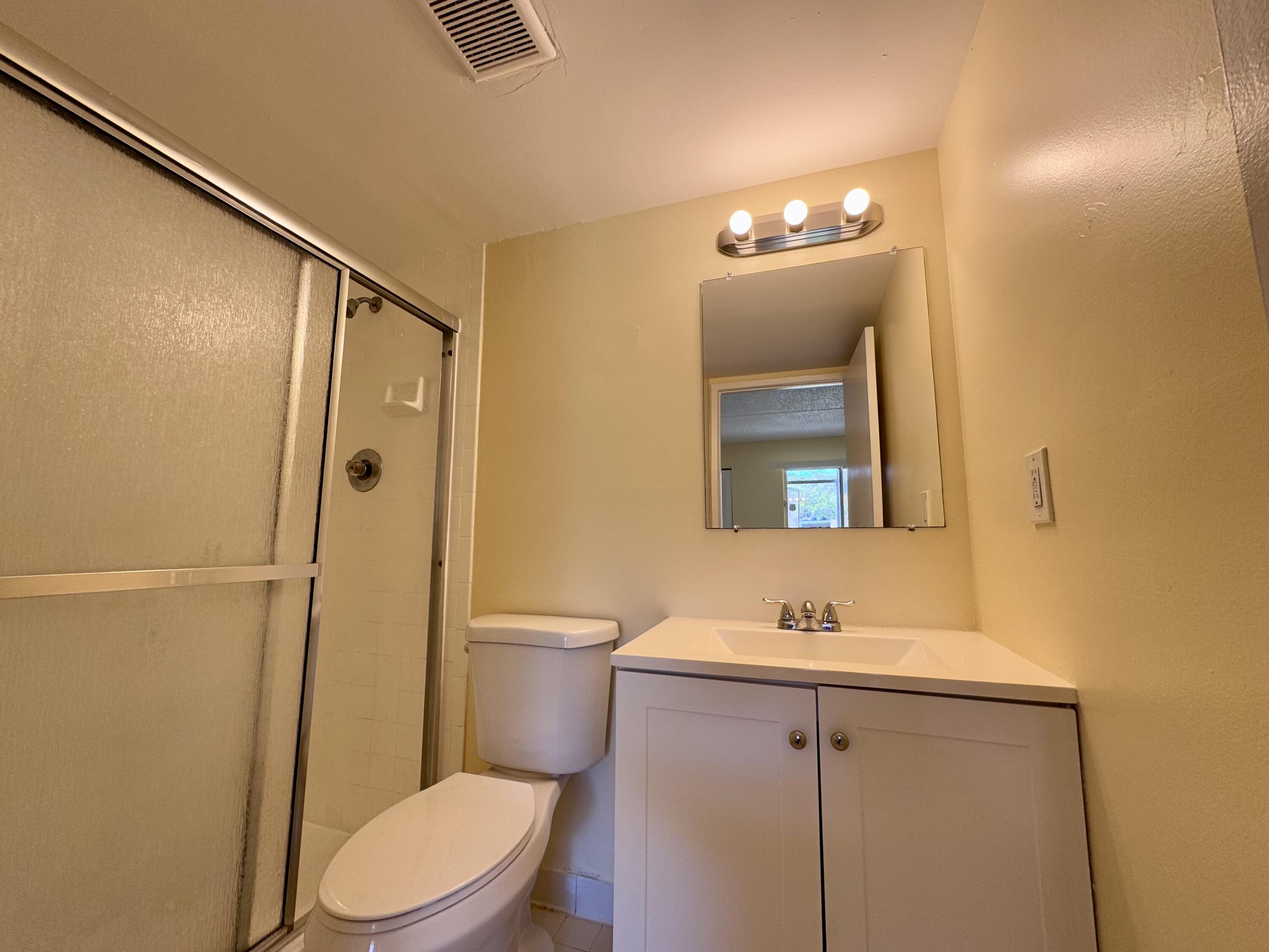 710 Meadows Circle Boynton Beach, FL 33436 - Photo 22 of 31 IMG_7301