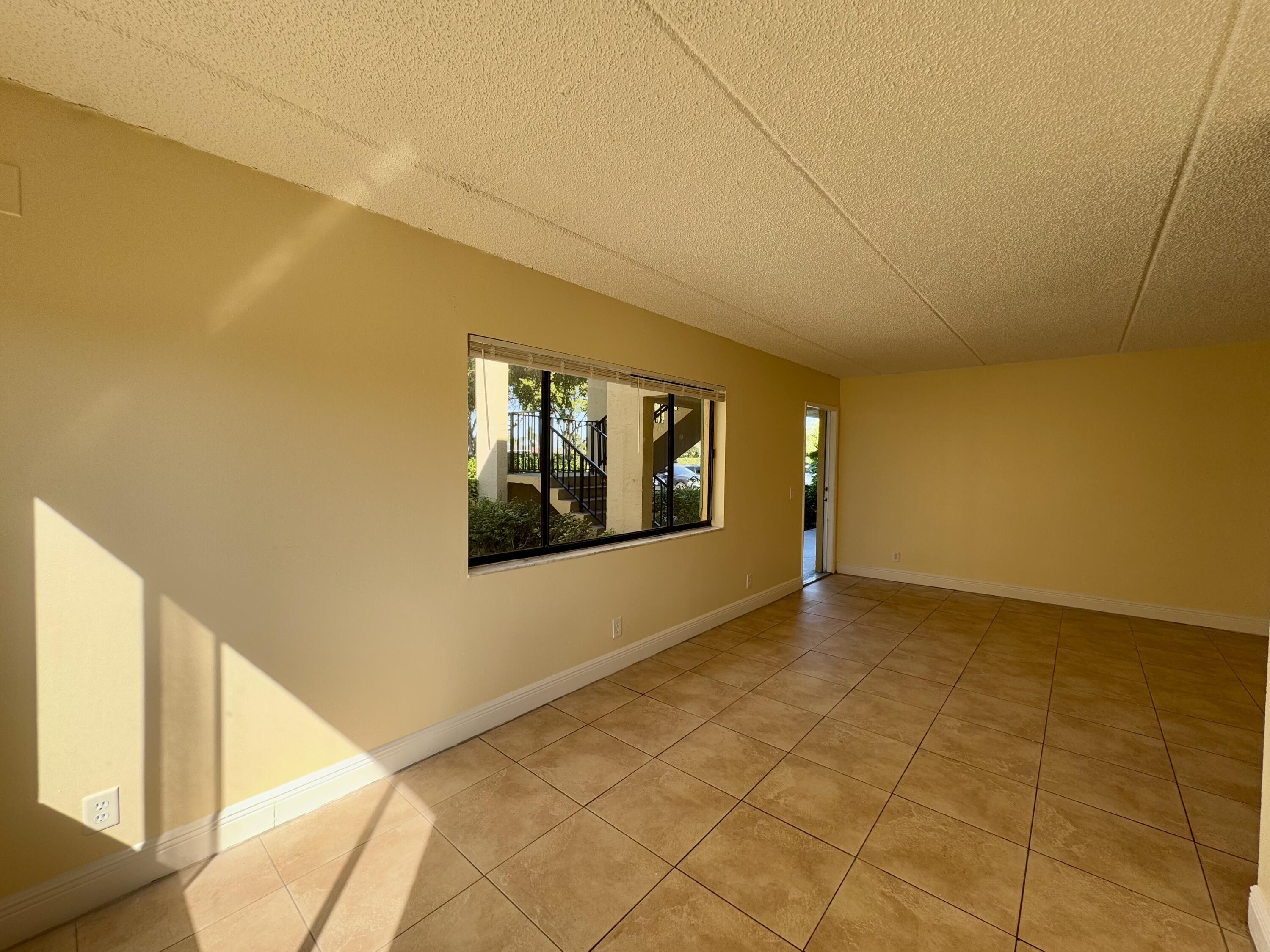 710 Meadows Circle Boynton Beach, FL 33436 - Photo 26 of 31 IMG_7281