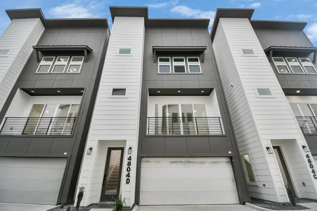 $2,650 | 4804 Elysian Street, Unit D, Houston, TX 77009