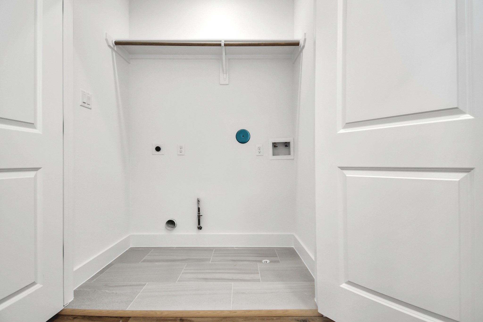 4804 Elysian Street, Unit D Houston, TX 77009 - Photo 25 of 44 a view of an empty room