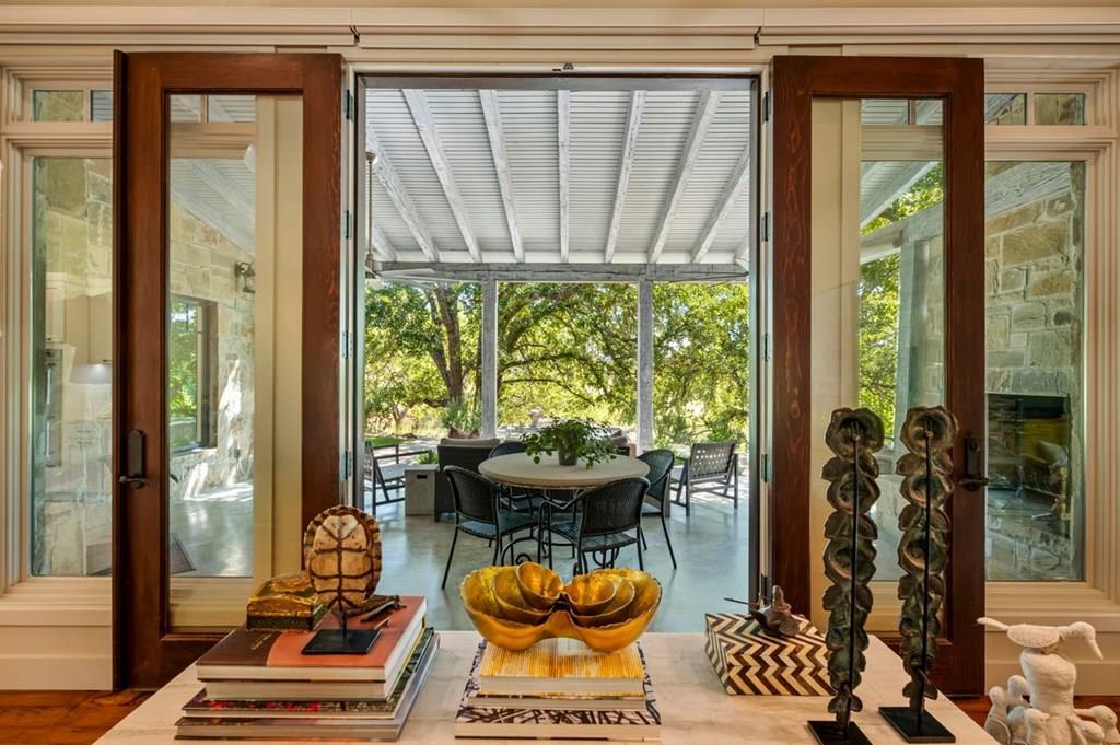 1267 Funf Kinder Road Fredericksburg, TX 78624 - Photo 2 of 92 Gallery Image 2