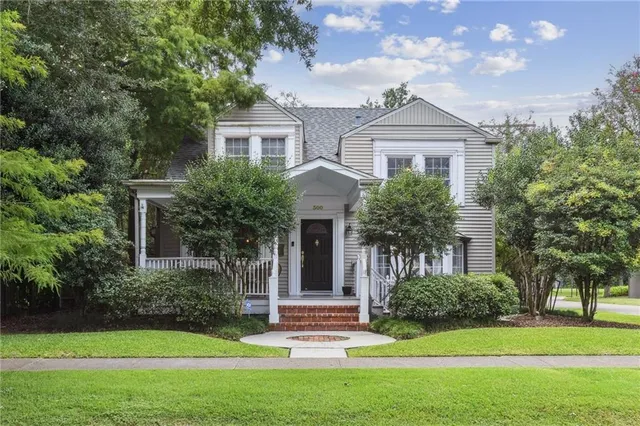 $985,000 | 300 West Livingston Place, Metairie, LA 70005