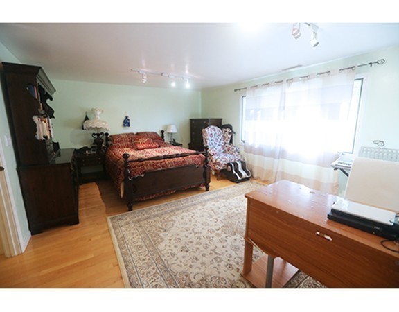 50 Undine Road, Unit 3 Brighton, MA 02135 - Photo 9 of 12