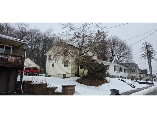 $109,900 | 520 Davis Avenue, Endicott, NY 13760