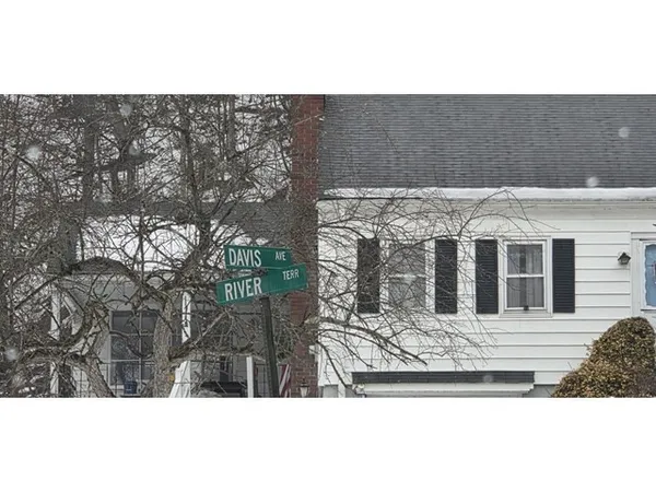 $109,900 | 520 Davis Avenue, Endicott, NY 13760