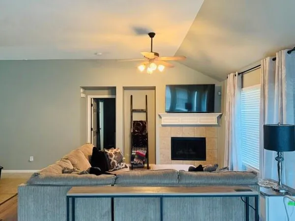 $2,300 | 2409 Monroe Drive, McKinney, TX 75072