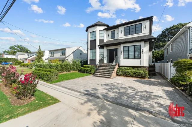 $2,295,000 | 357 Argyle Road, Cedarhurst, NY 11516