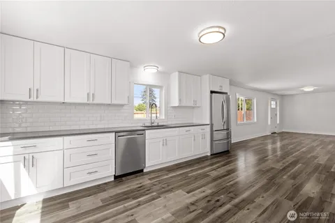$679,950 | 8823 South Yakima Avenue, Tacoma, WA 98444