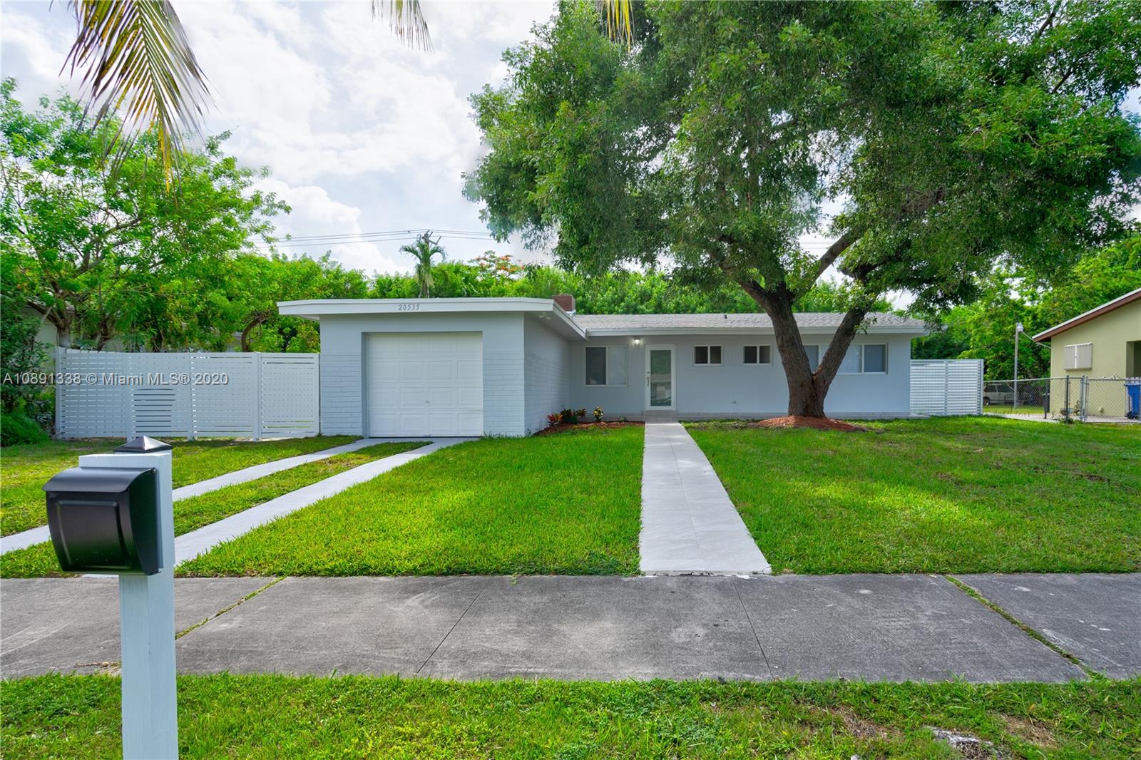 20535 Marlin Road Cutler Bay, FL 33189 - Photo 1 of 25 Gallery Image 1