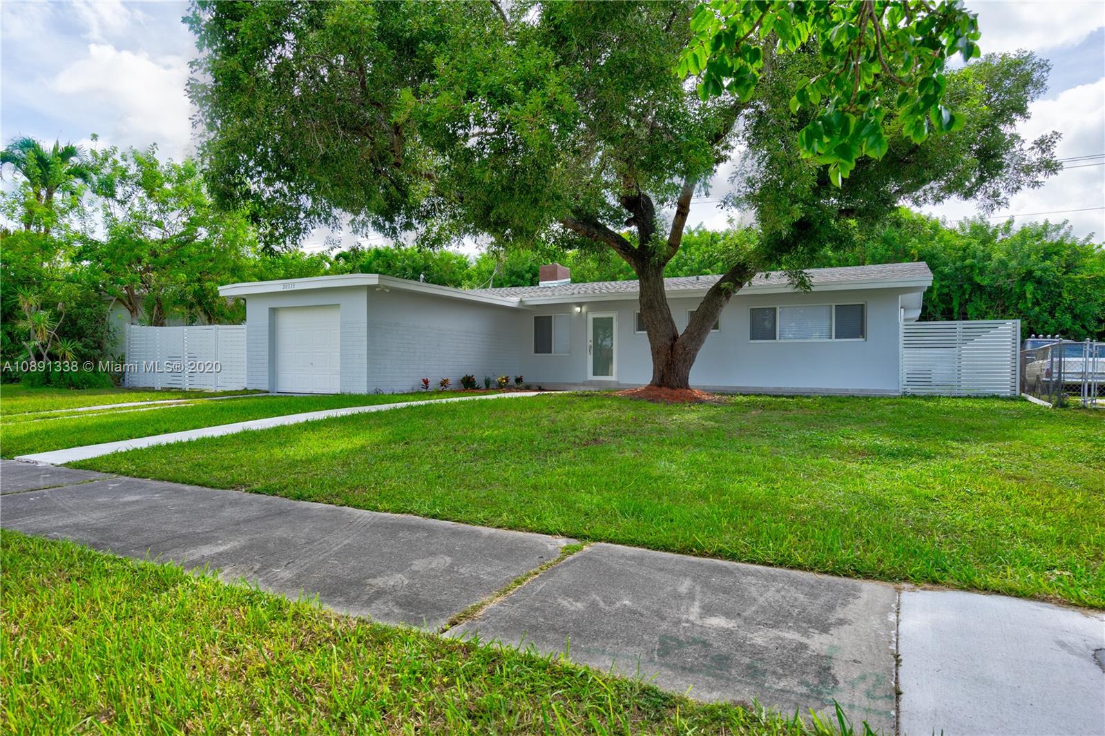 20535 Marlin Road Cutler Bay, FL 33189 - Photo 2 of 25 Gallery Image 2