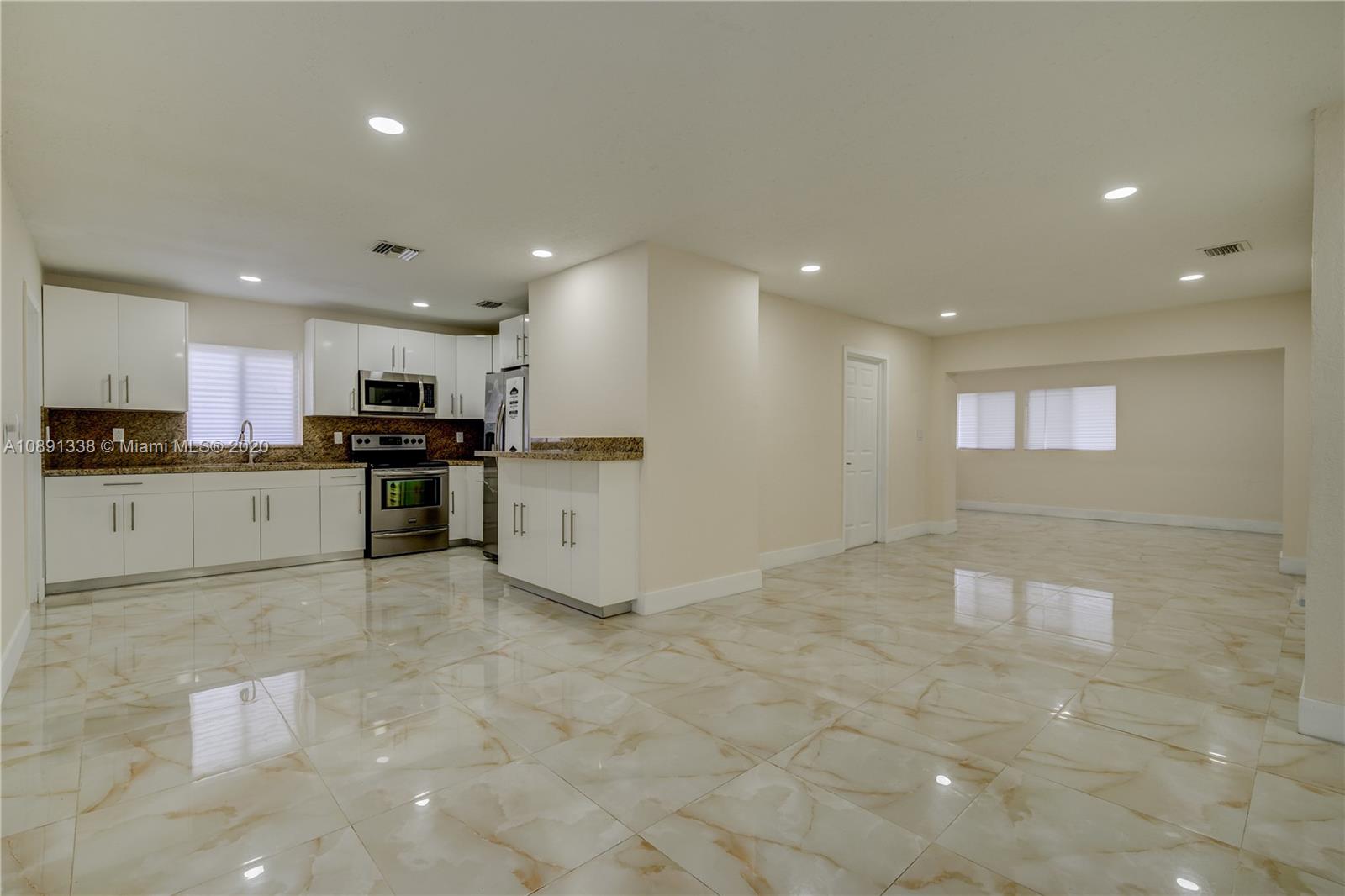 20535 Marlin Road Cutler Bay, FL 33189 - Photo 4 of 25 Gallery Image 4