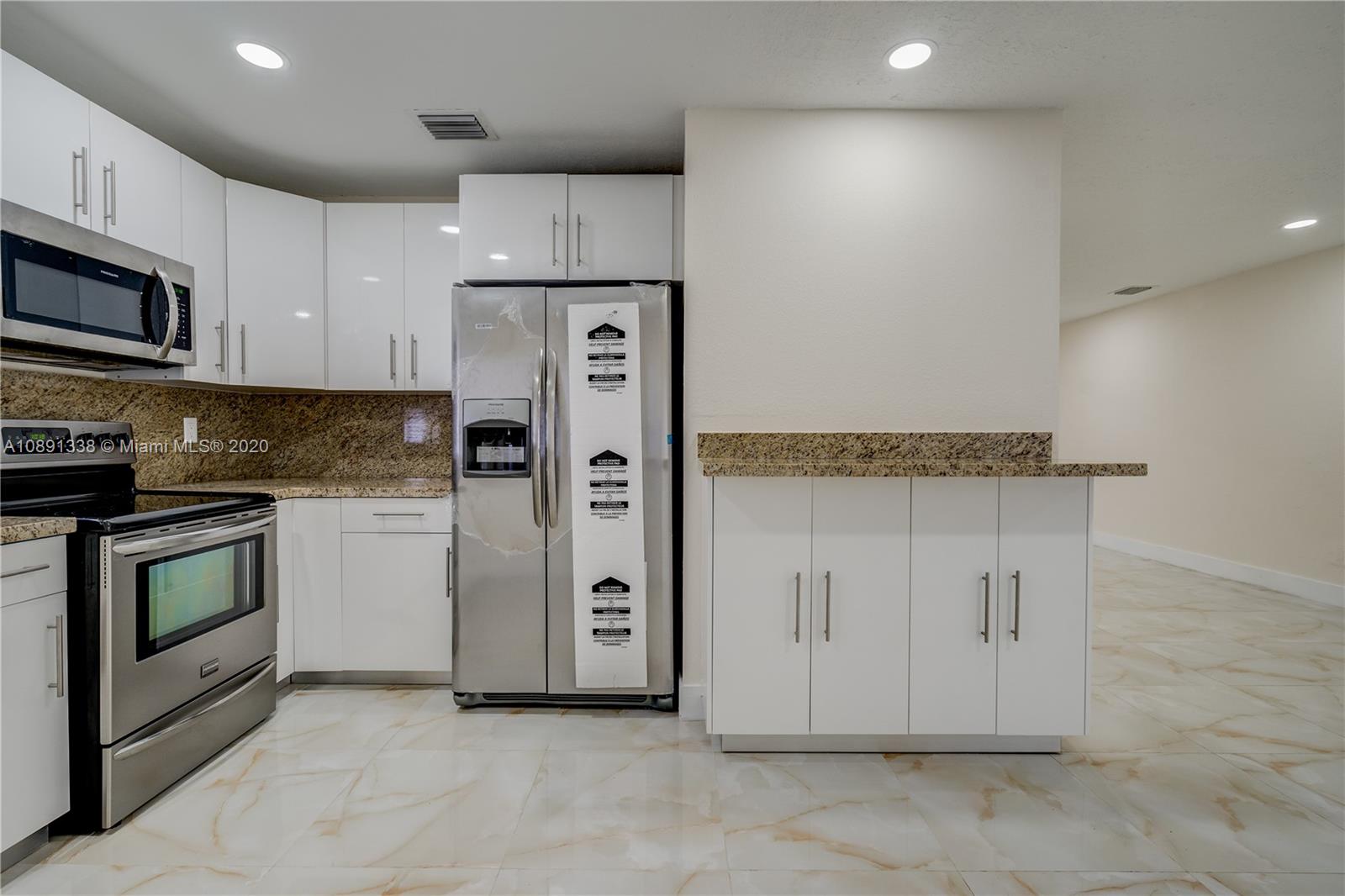 20535 Marlin Road Cutler Bay, FL 33189 - Photo 7 of 25 Gallery Image 7