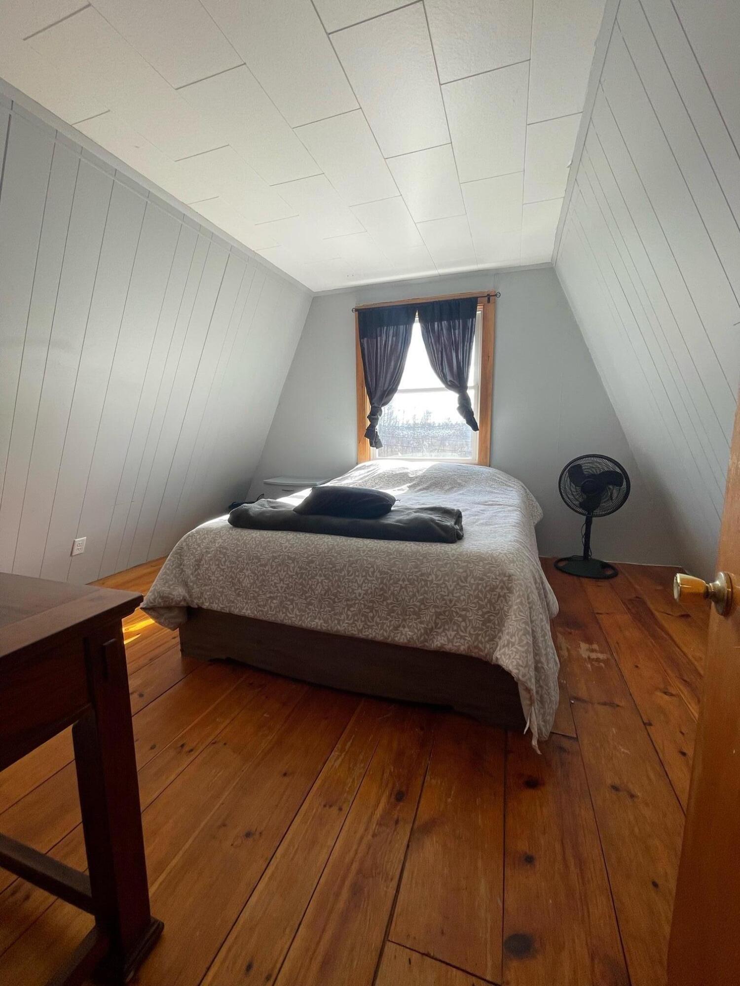 216 Bowdoinham Road Sabattus, ME 04280 - Photo 29 of 34 216Bedroom1.image0