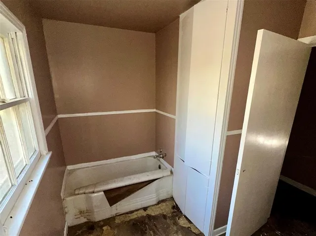 $57,000 | 2100 Bonham Street, Paris, TX 75460