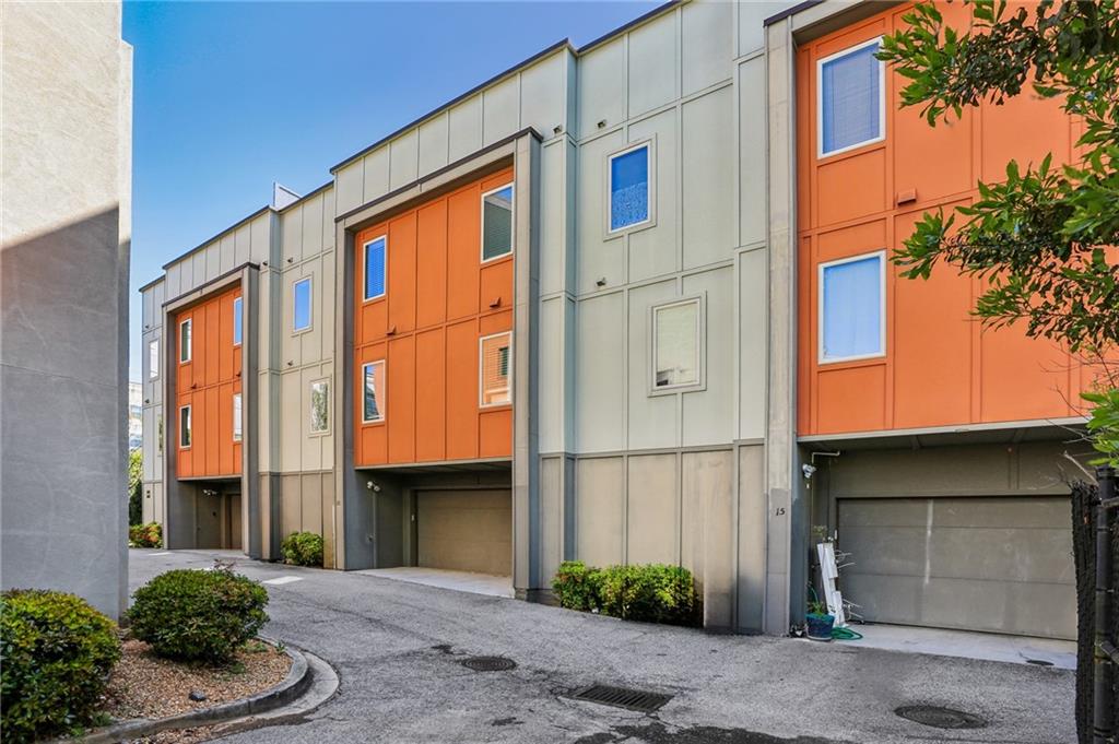21 Skyline Way Atlanta, GA 30307 - Photo 2 of 52
