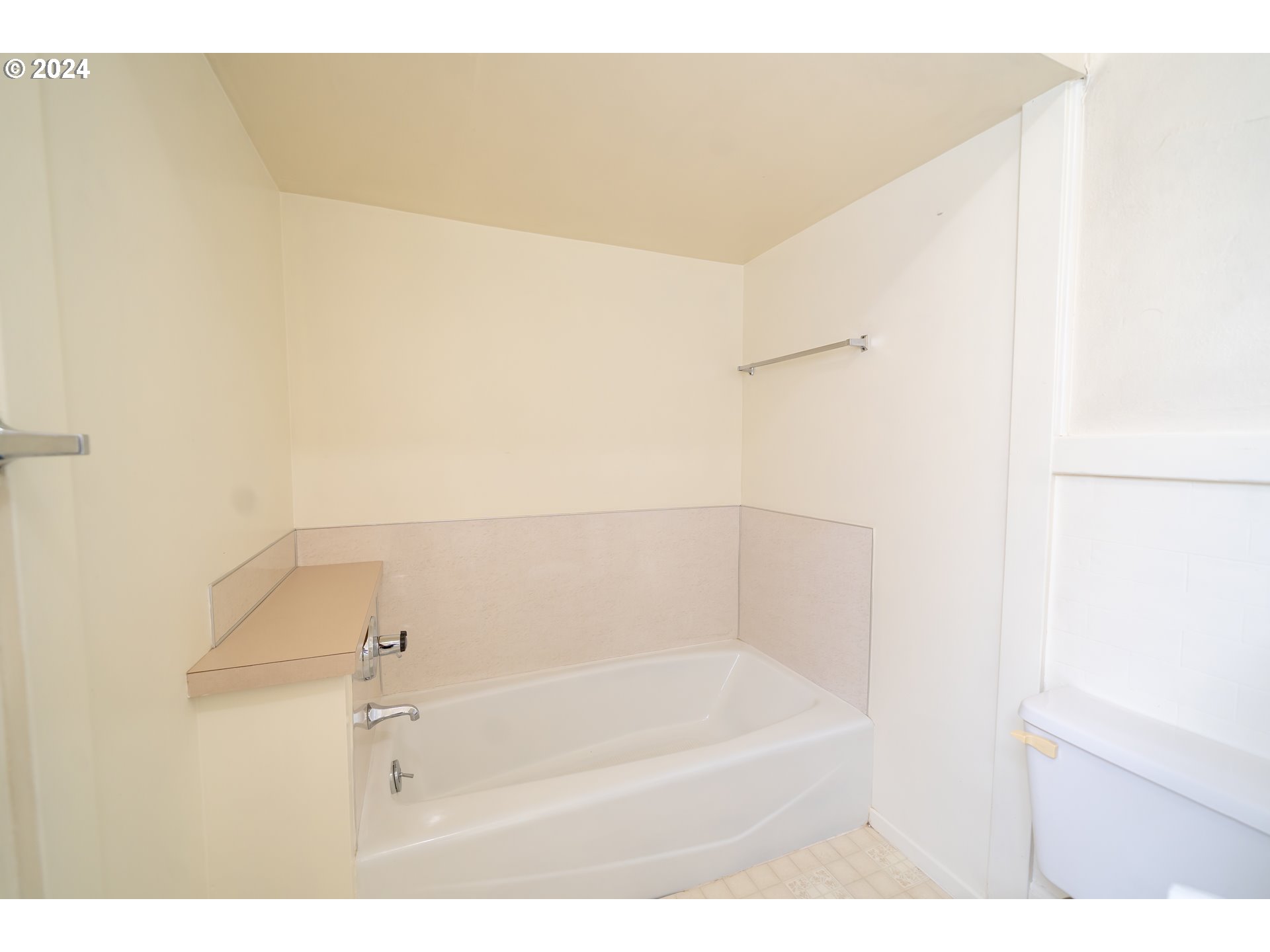 17084 Silver Falls Highway Southeast Sublimity, OR 97385 - Photo 19 of 46