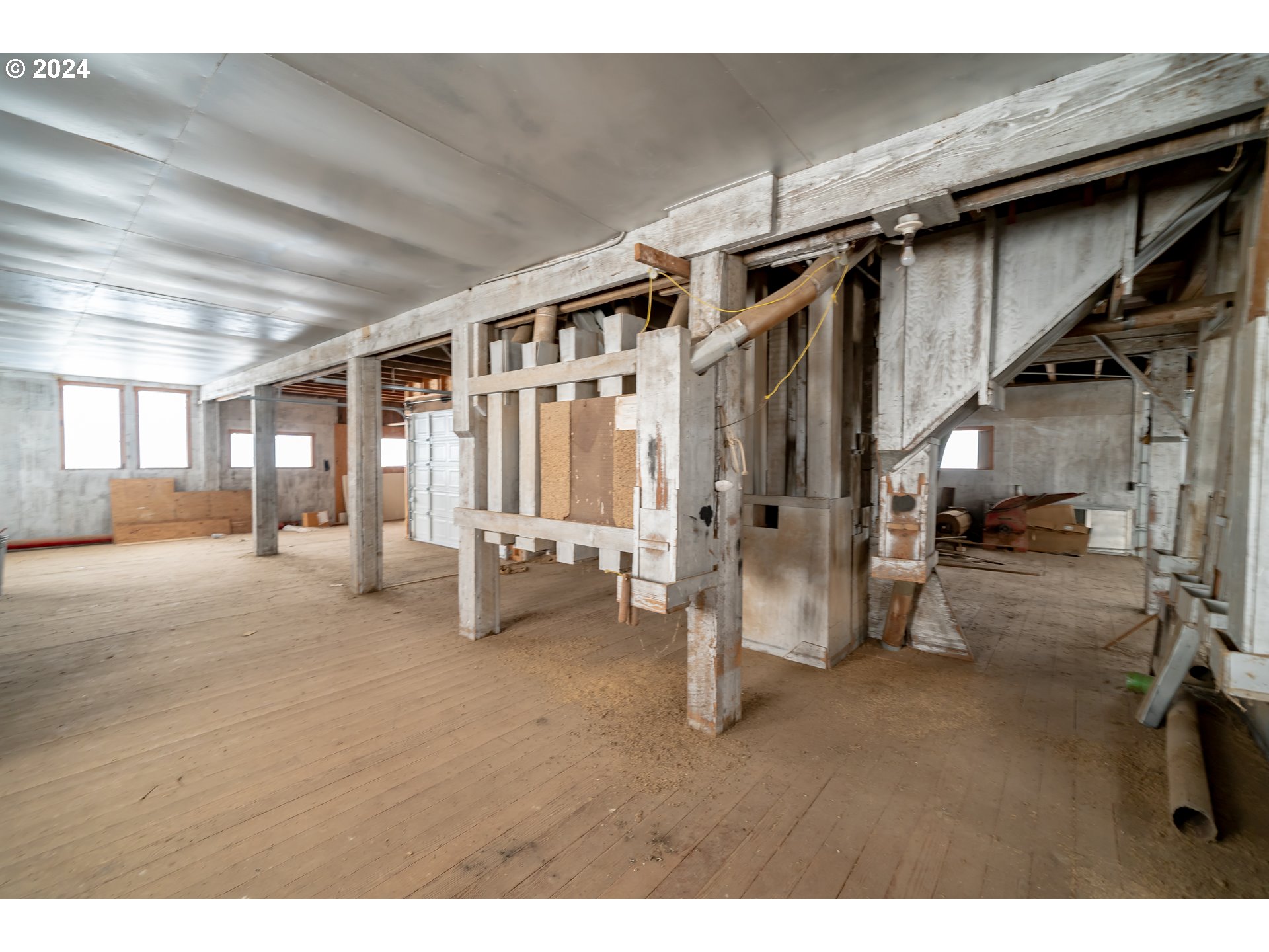 17084 Silver Falls Highway Southeast Sublimity, OR 97385 - Photo 39 of 46