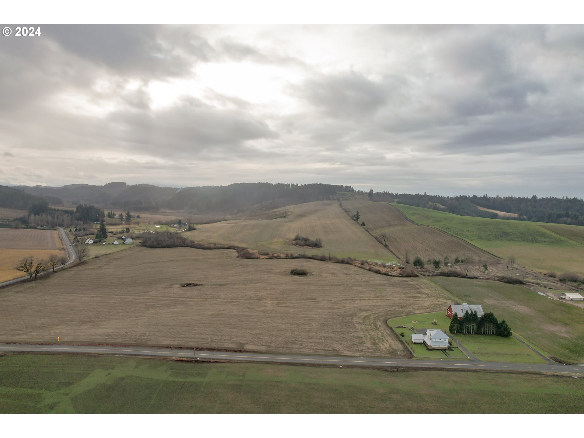 17084 Silver Falls Highway Southeast Sublimity, OR 97385 - Photo 5 of 46