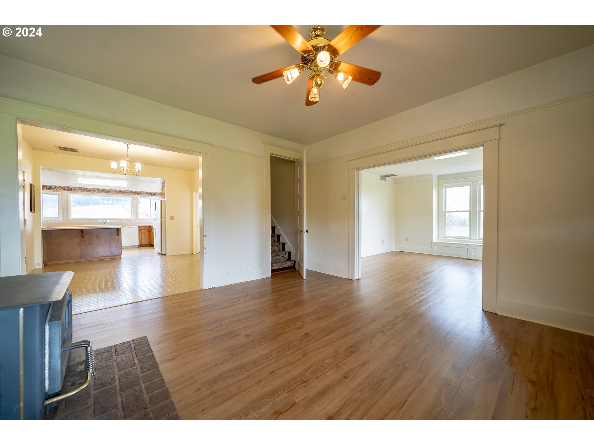 17084 Silver Falls Highway Southeast Sublimity, OR 97385 - Photo 7 of 46