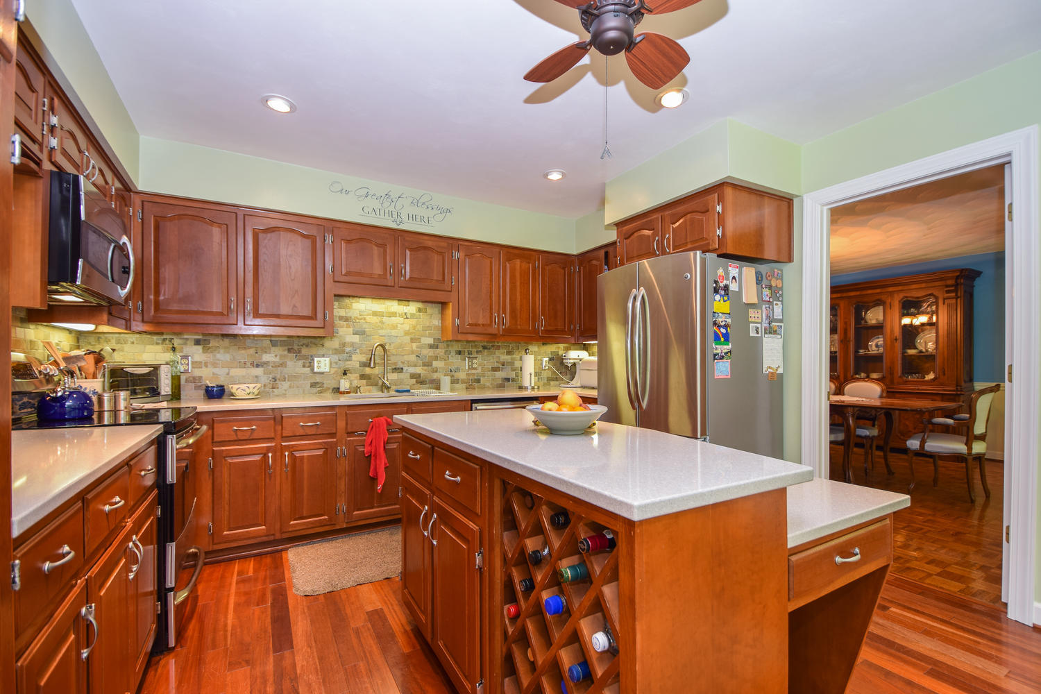 6694 Raintree Road Roanoke, VA 24018 - Photo 19 of 46 6694 Raintree Rd Roanoke VA-large-017-25
