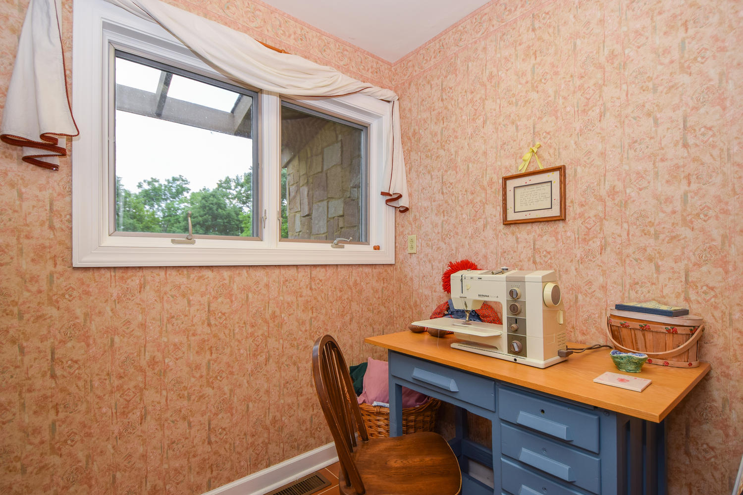 6694 Raintree Road Roanoke, VA 24018 - Photo 29 of 46 6694 Raintree Rd Roanoke VA-large-027-30