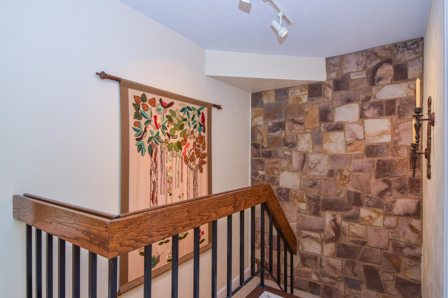6694 Raintree Road Roanoke, VA 24018 - Photo 30 of 46 6694 Raintree Rd Roanoke VA-large-028-26