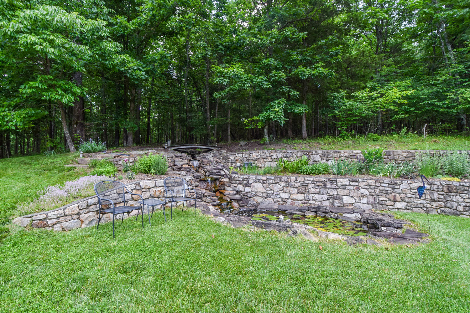 6694 Raintree Road Roanoke, VA 24018 - Photo 45 of 46 6694 Raintree Rd Roanoke VA-large-043-44