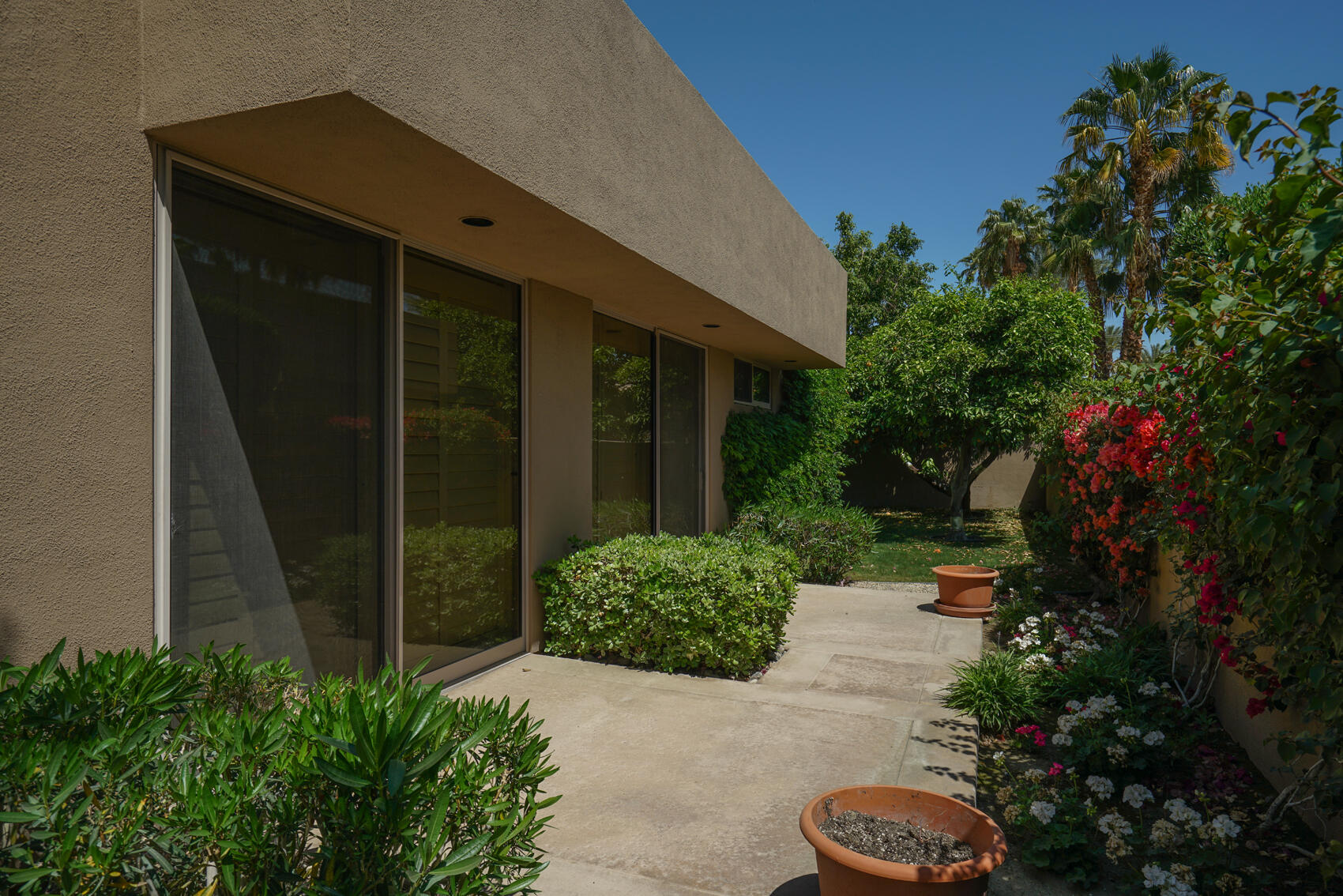 79140 Jack Rabbit Trail La Quinta, CA 92253 - Photo 58 of 61 a view of a back yard of the house