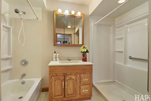 $499,913 | 911 Elmdale Road, Glenview, IL 60025