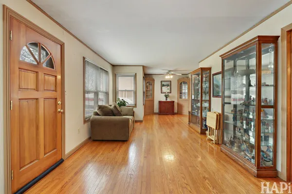 $499,913 | 911 Elmdale Road, Glenview, IL 60025