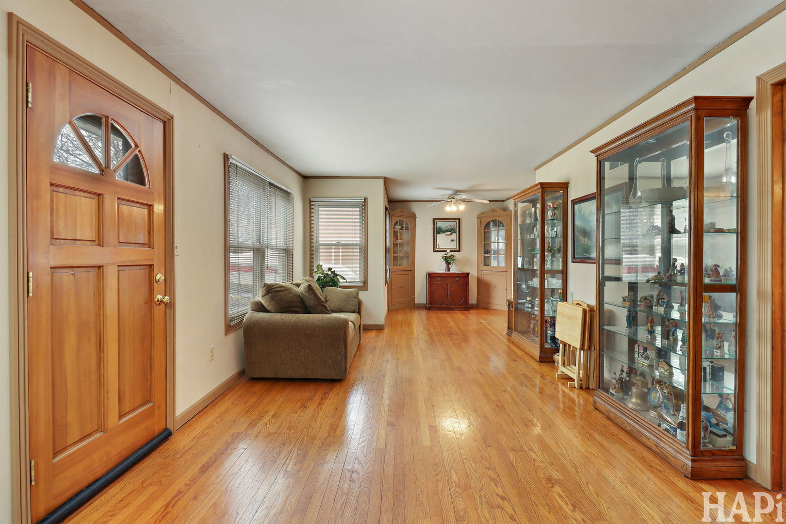 911 Elmdale Road Glenview, IL 60025 - Photo 3 of 31