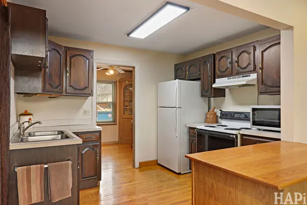 $499,913 | 911 Elmdale Road, Glenview, IL 60025