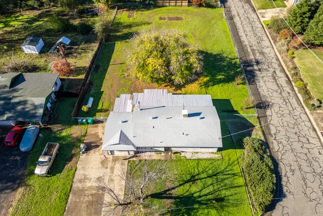 $275,000 | 6874 Weeks Road, Redding, CA 96002