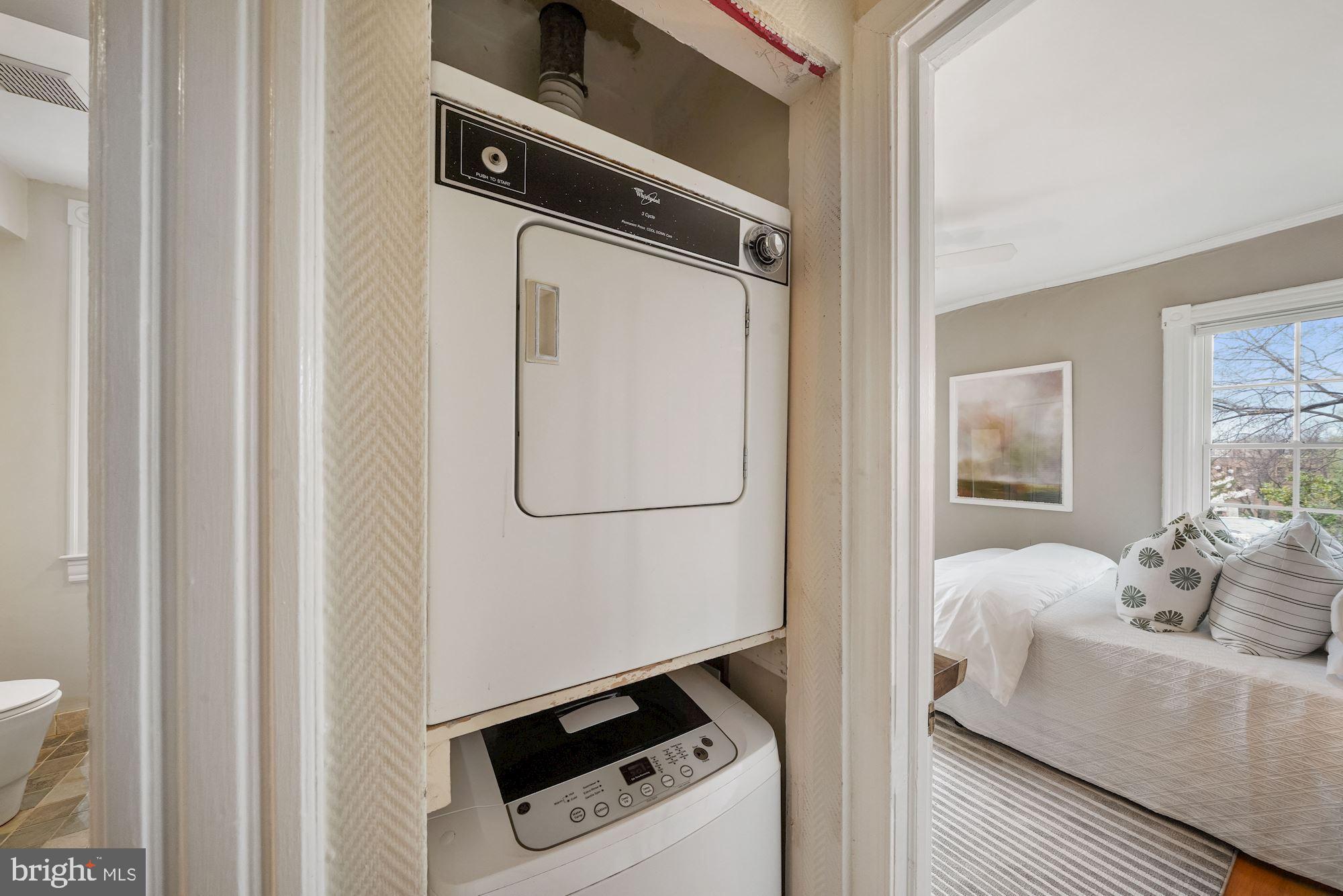 2013 Kalorama Road Northwest, Unit 8 Washington, DC 20009 - Photo 14 of 20 Washer / Dryer