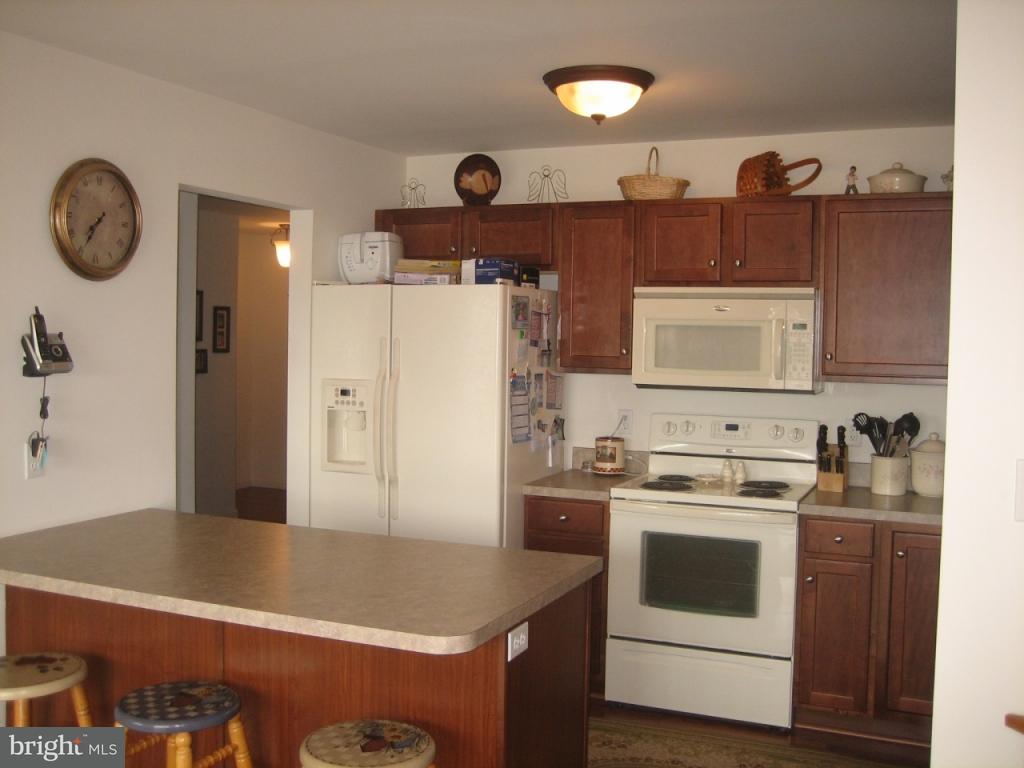 572 Fox Ridge Lane Lebanon, PA 17042 - Photo 5 of 14 Gallery Image 5