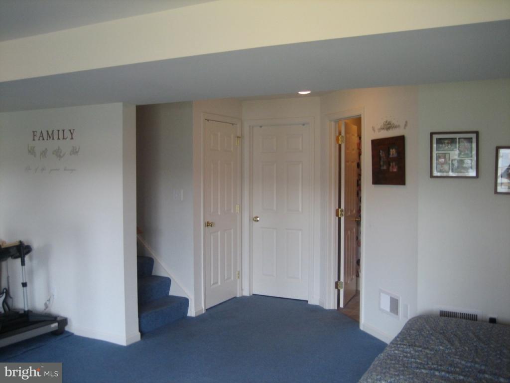 572 Fox Ridge Lane Lebanon, PA 17042 - Photo 7 of 14 Gallery Image 7