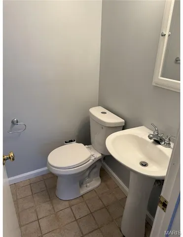 $159,900 | 1020 Belmont Terrace, Florissant, MO 63033