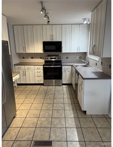 $159,900 | 1020 Belmont Terrace, Florissant, MO 63033