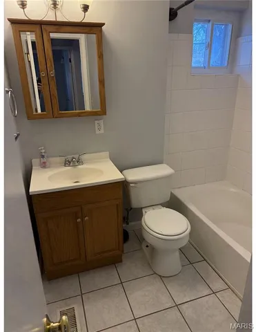 $159,900 | 1020 Belmont Terrace, Florissant, MO 63033