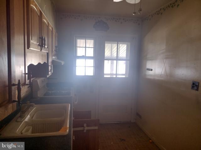 1950 Ormand Road Dundalk, MD 21222 - Photo 30 of 53