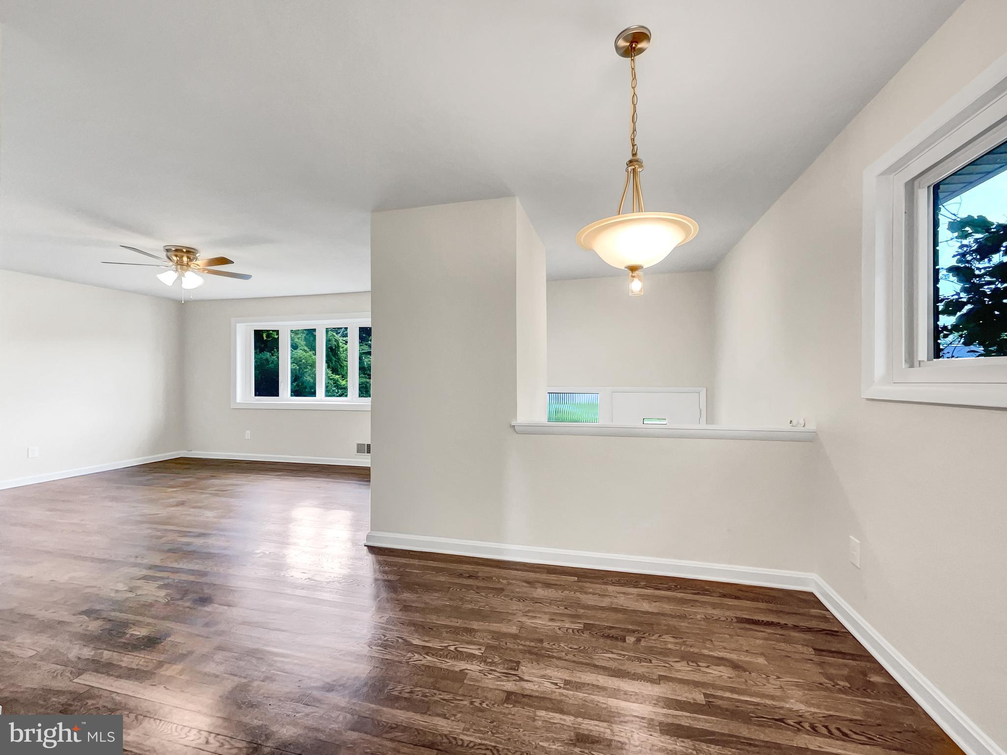 7112 Evanston Road Springfield, VA 22150 - Photo 8 of 23