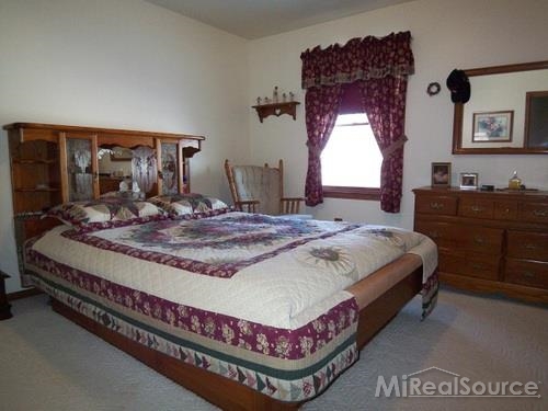 5601 East Bennington Road Durand, MI 48429 - Photo 10 of 13 31226344-9.JPG