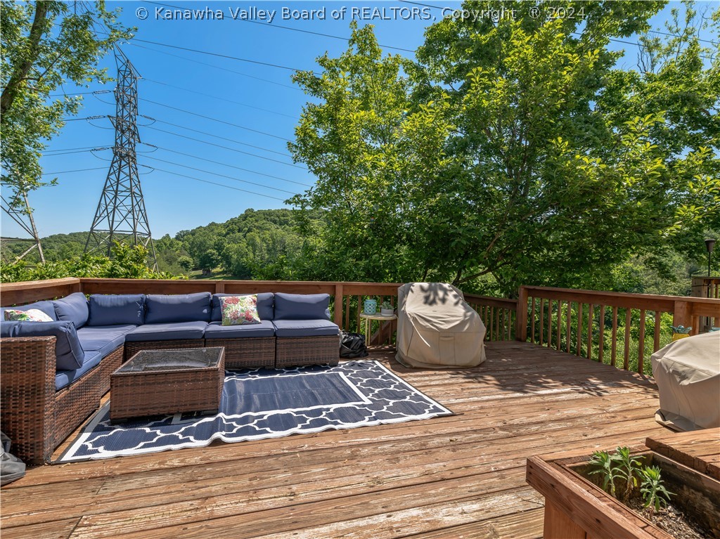 209 Jamestown Road Nitro, WV 25143 - Photo 8 of 23 Gallery Image 8